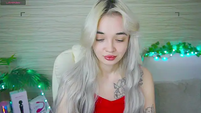 Snapshot of Ashley_S chatting on 03.01.25 Ashley S online show from 03.01.25