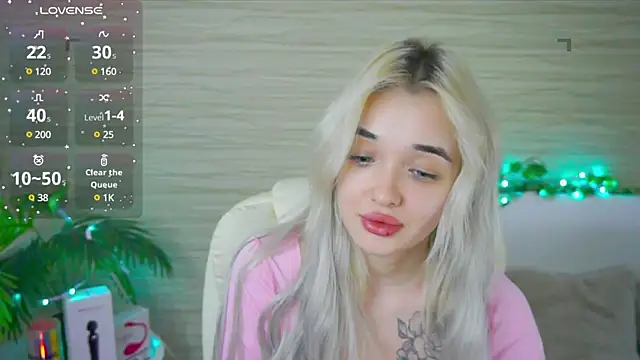 Snapshot of Ashley_S chatting on 03.06.25 Ashley S online show from 03.06.25