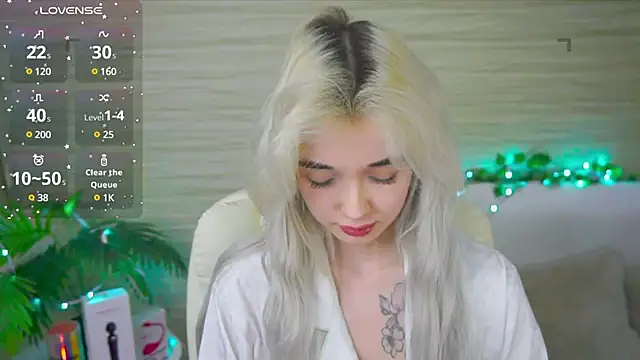 Snapshot of Ashley_S chatting on 03.08.25 Ashley S online show from 03.08.25