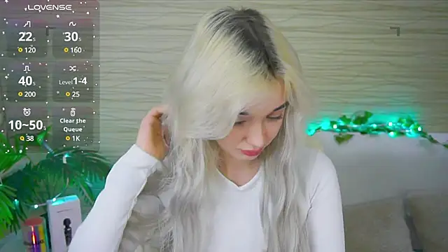 Snapshot of Ashley_S chatting on 03.11.25 Ashley S online show from 03.11.25