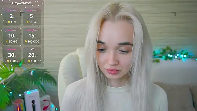 Snapshot of Ashley_S chatting on 03.19.25 Ashley S online show from 03.19.25