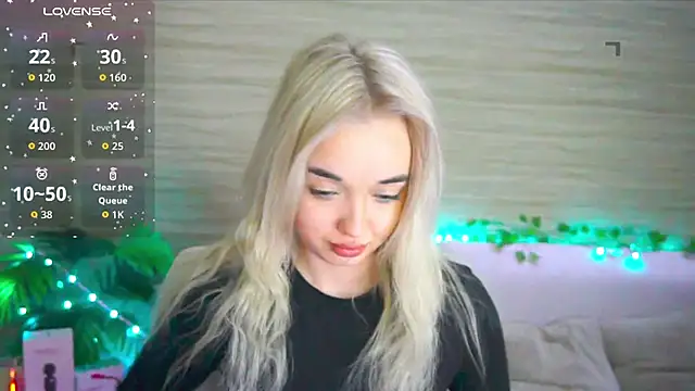 Snapshot of Ashley_S chatting on 09.27.25 Ashley S online show from 09.27.25