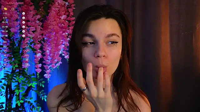 EvaHair online show from 02.25.25