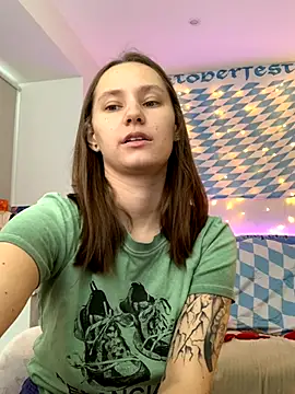 HotCaramellsTV online show from 09.21.25