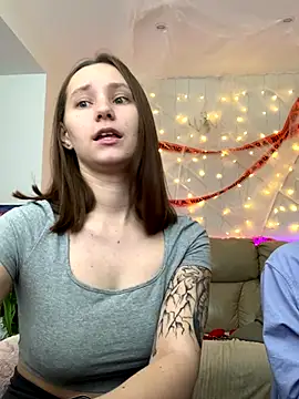 HotCaramellsTV online show from 10.25.25