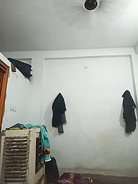 pintuS40 online show from 02.24.25