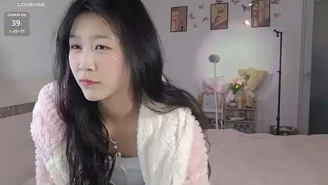 Luminous163 online show from 01.26.25