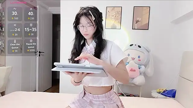 Luminous163 online show from 12.20.25