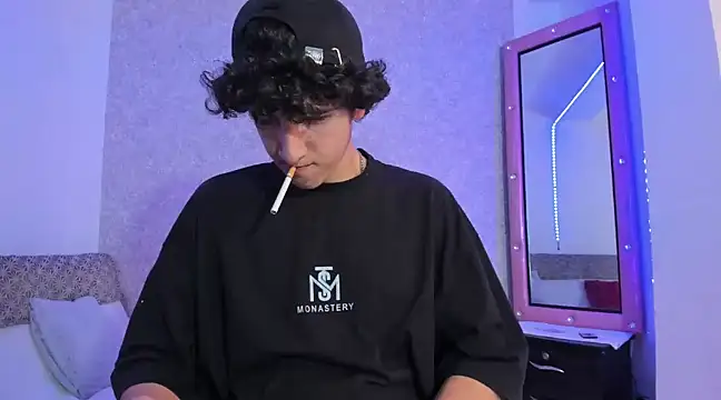 Snapshot of Kerverr_ chatting on 01.22.25 Kerverr online show from 01.22.25