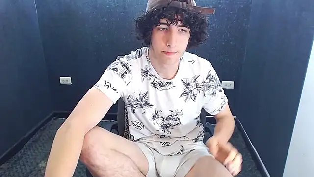 Snapshot of Kerverr_ chatting on 11.15.25 Kerverr online show from 11.15.25