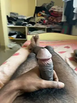 Snapshot of Thinboycock chatting on 11.16.25 Thinboycock online show from 11.16.25