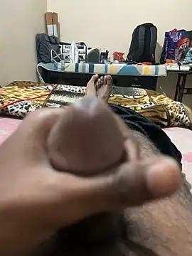 Snapshot of Thinboycock chatting on 01.11.26 Thinboycock online show from 01.11.26