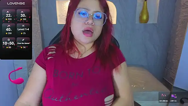 Snapshot of _Ambar72_b chatting on 11.17.25 Ambar72 b online show from 11.17.25