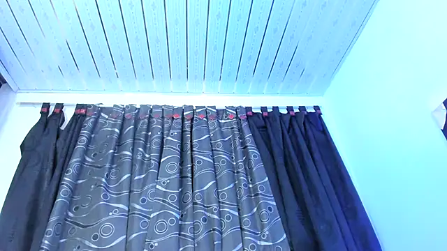 Snapshot of nova_sex01 chatting on 12.21.24 nova sex01 online show from 12.21.24