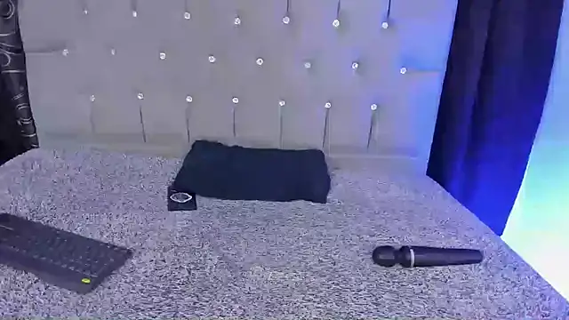 Snapshot of nova_sex01 chatting on 02.12.25 nova sex01 online show from 02.12.25