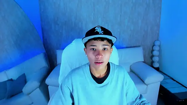 Snapshot of nova_sex01 chatting on 10.02.25 nova sex01 online show from 10.02.25