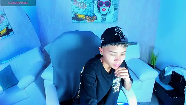 Snapshot of nova_sex01 chatting on 10.30.25 nova sex01 online show from 10.30.25