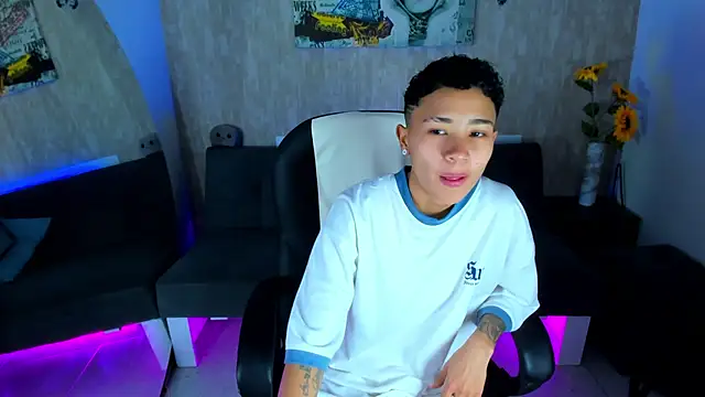 nova sex01 online show from 04.15.26