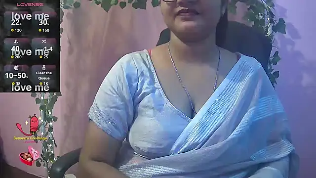 Snapshot of Pari-new chatting on 07.18.26 Pari-new online show from 07.18.26