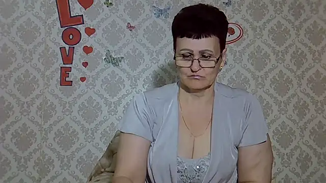 PaulaGolden online show from 09.10.25