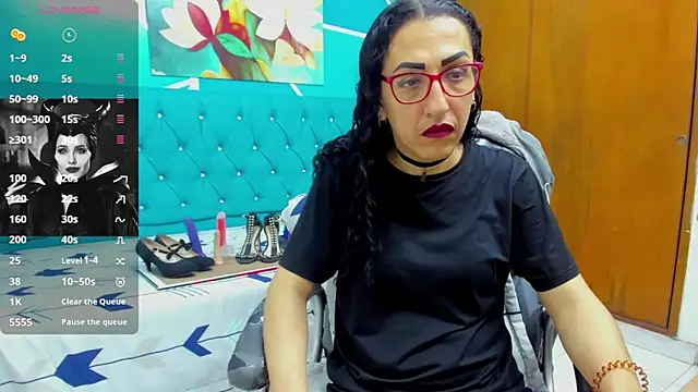 Snapshot of sabrina_dupont chatting on 11.02.25 sabrina dupont online show from 11.02.25