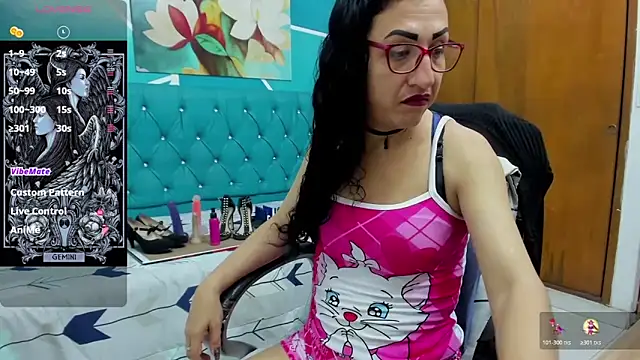 Snapshot of sabrina_dupont chatting on 11.15.25 sabrina dupont online show from 11.15.25