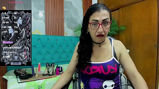 Snapshot of sabrina_dupont chatting on 11.27.25 sabrina dupont online show from 11.27.25