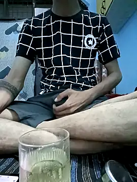 Snapshot of Shubu_76 chatting on 10.18.25 Shubu 76 online show from 10.18.25