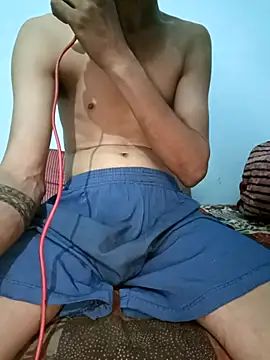 Snapshot of Shubu_76 chatting on 11.01.25 Shubu 76 online show from 11.01.25