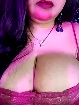 Suhanakhan00 online show from 11.24.25