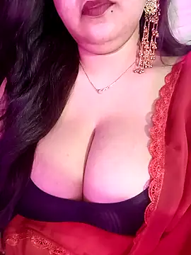 Snapshot of Suhanakhan00 chatting on 05.26.26 Suhanakhan00 online show from 05.26.26