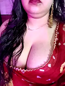 Snapshot of Suhanakhan00 chatting on 05.29.26 Suhanakhan00 online show from 05.29.26