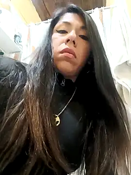 Snapshot of Karenn12 chatting on 11.16.25 Karenn12 online show from 11.16.25