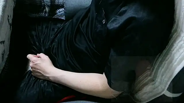 cinnabar red online show from 05.14.26