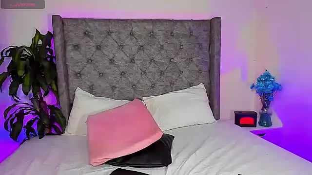 astridjonness online show from 02.20.25