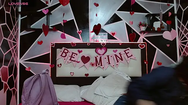 Snapshot of be_sinners chatting on 02.16.25 be sinners online show from 02.16.25