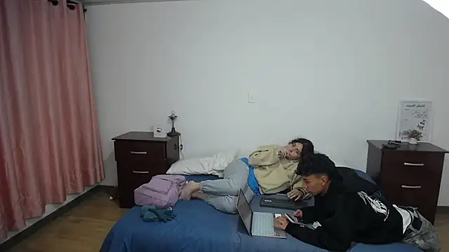 Snapshot of be_sinners chatting on 11.28.25 be sinners online show from 11.28.25