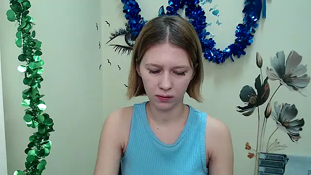 Snapshot of StellaCRL chatting on 12.21.24 StellaCRL online show from 12.21.24