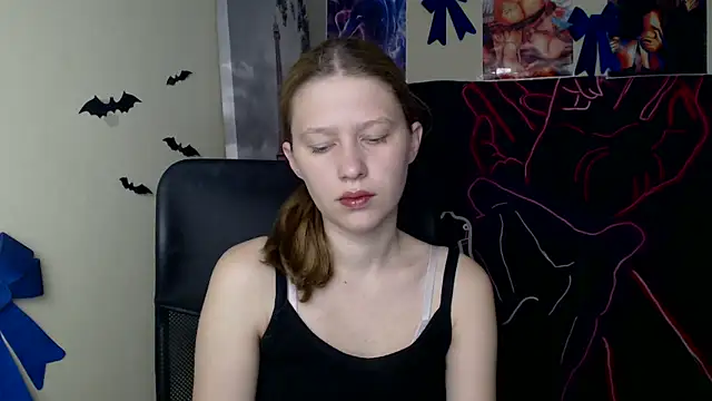 Snapshot of StellaCRL chatting on 04.24.26 StellaCRL online show from 04.24.26