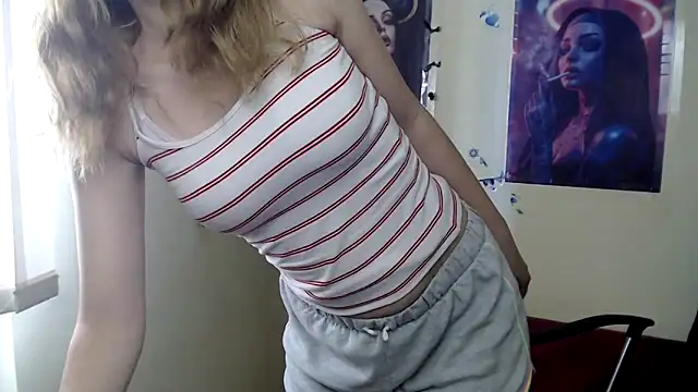 Snapshot of StellaCRL chatting on 06.15.26 StellaCRL online show from 06.15.26
