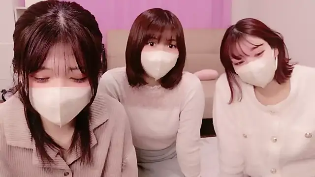 Snapshot of ASUKA-TV chatting on 02.14.25 ASUKA-TV online show from 02.14.25