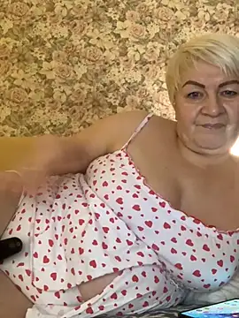 Laura Millf online show from 01.24.25