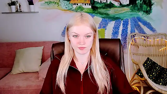 Snapshot of GraceGlamour chatting on 01.18.25 GraceGlamour online show from 01.18.25