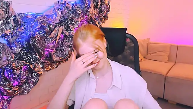 Snapshot of GraceGlamour chatting on 01.20.25 GraceGlamour online show from 01.20.25