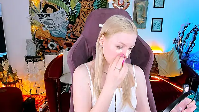 Snapshot of GraceGlamour chatting on 01.26.25 GraceGlamour online show from 01.26.25