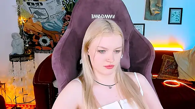 Snapshot of GraceGlamour chatting on 01.26.25 GraceGlamour online show from 01.26.25