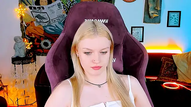 Snapshot of GraceGlamour chatting on 01.26.25 GraceGlamour online show from 01.26.25