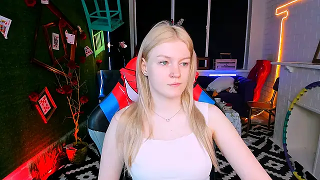 Snapshot of GraceGlamour chatting on 02.26.25 GraceGlamour online show from 02.26.25