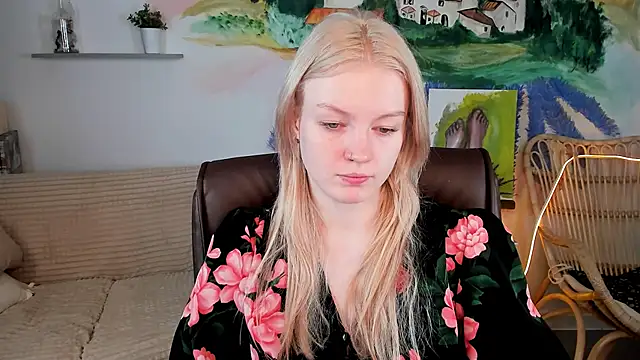 Snapshot of GraceGlamour chatting on 03.12.25 GraceGlamour online show from 03.12.25