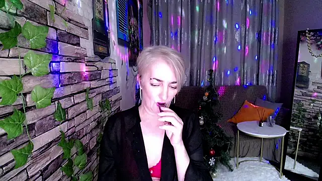 Hot Girl87 online show from 01.03.25